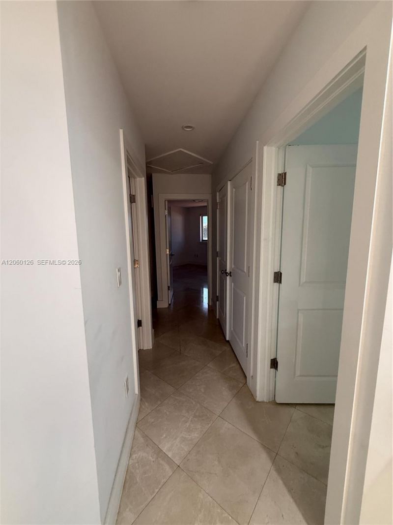 8881 SW 28th St, Miami, FL 33165 Photo