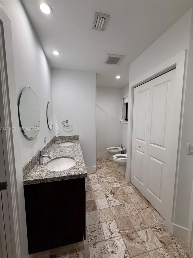 8881 SW 28th St, Miami, FL 33165 Photo