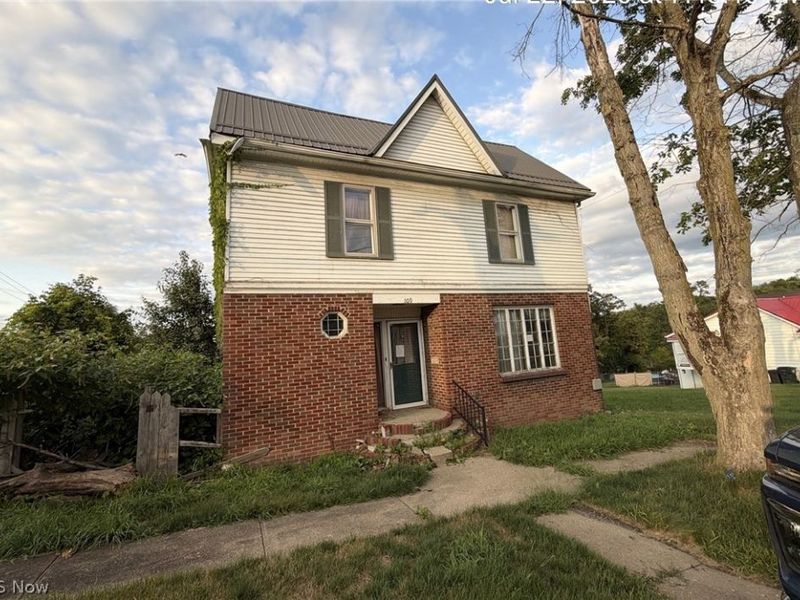 109 E North Street, Cadiz, OH 43907 Photo 1
