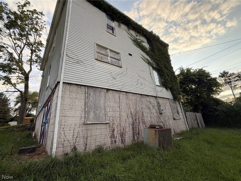 109 E North Street, Cadiz, OH 43907 Photo 3