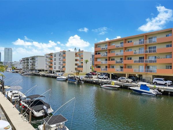 3536 NE 168th St , Unit 206, North Miami Beach, FL 33160