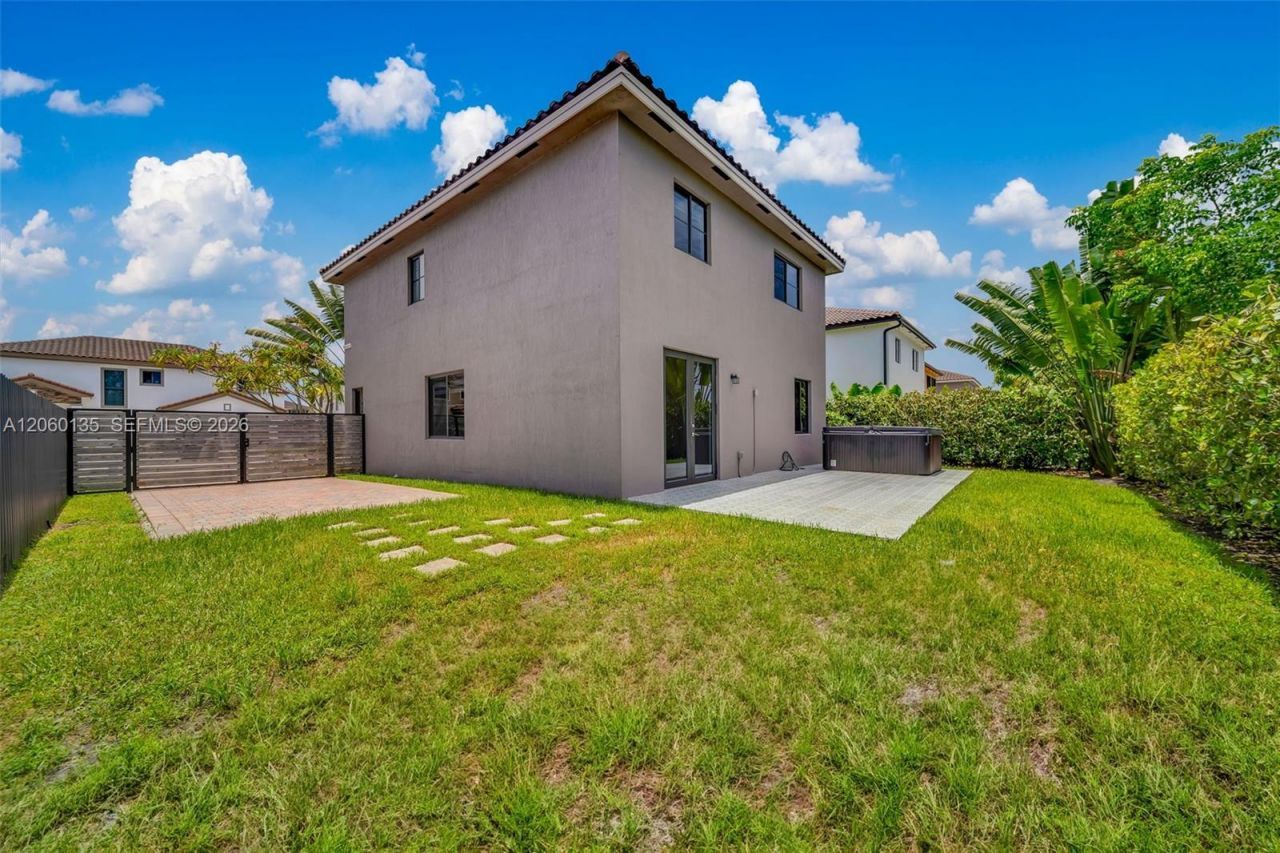 23061 SW 114th Path, Miami, FL 33170 Photo