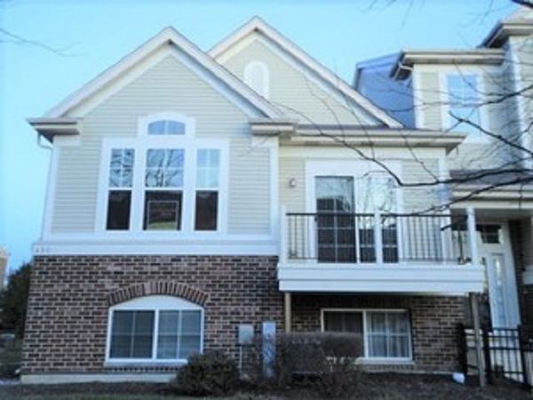 429 Grosvenor Lane , Aurora, IL 60504
