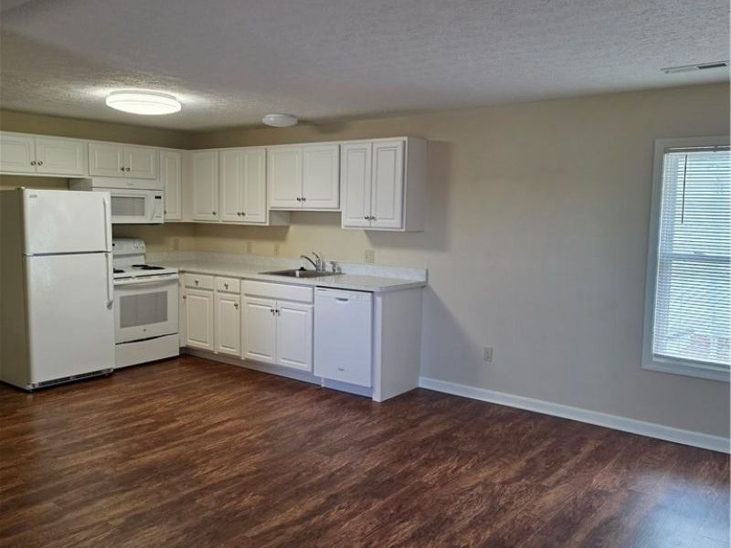 9889 Johnnycake Ridge Road, Unit B, Mentor, OH 44060 Photo 2