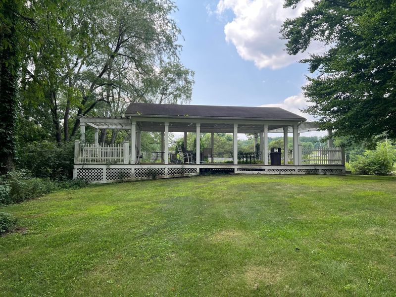 7904 Dorsey Mill Road SE, Heath, OH 43056 Photo 11