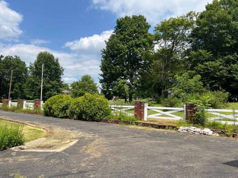 7904 Dorsey Mill Road SE, Heath, OH 43056 Photo 5