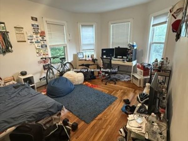 86 Norfolk St, Unit 2, Cambridge, MA 02139