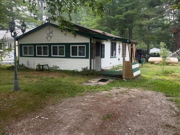 208 Hickory Street , Hay Twp, MI 48624
