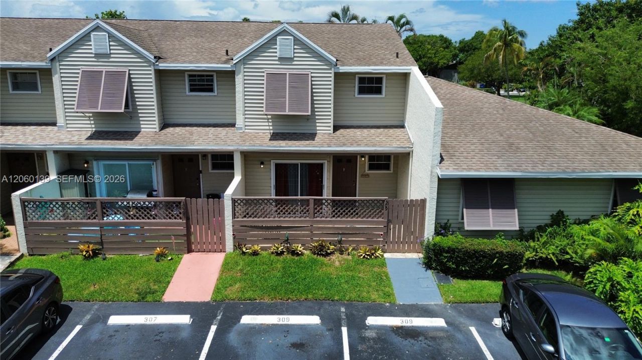309 W Hemingway Cir, Margate, FL 33063 Photo