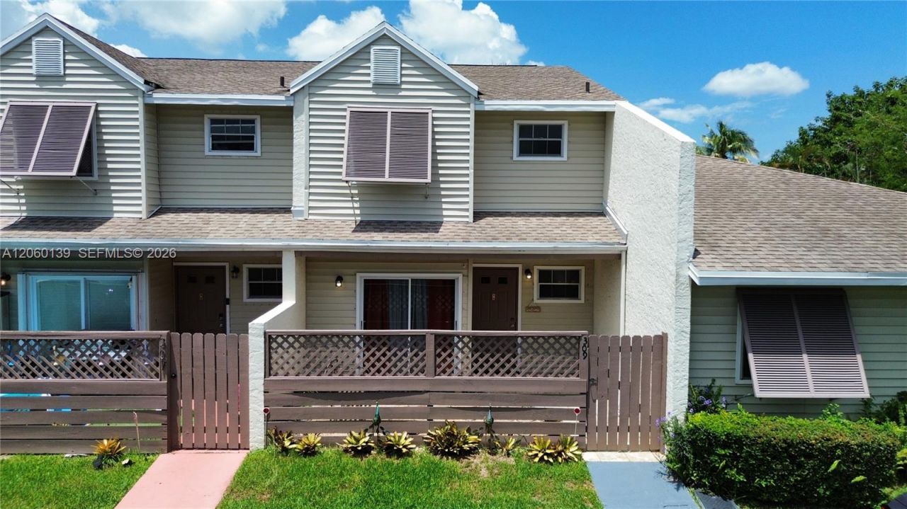309 W Hemingway Cir, Margate, FL 33063 Photo