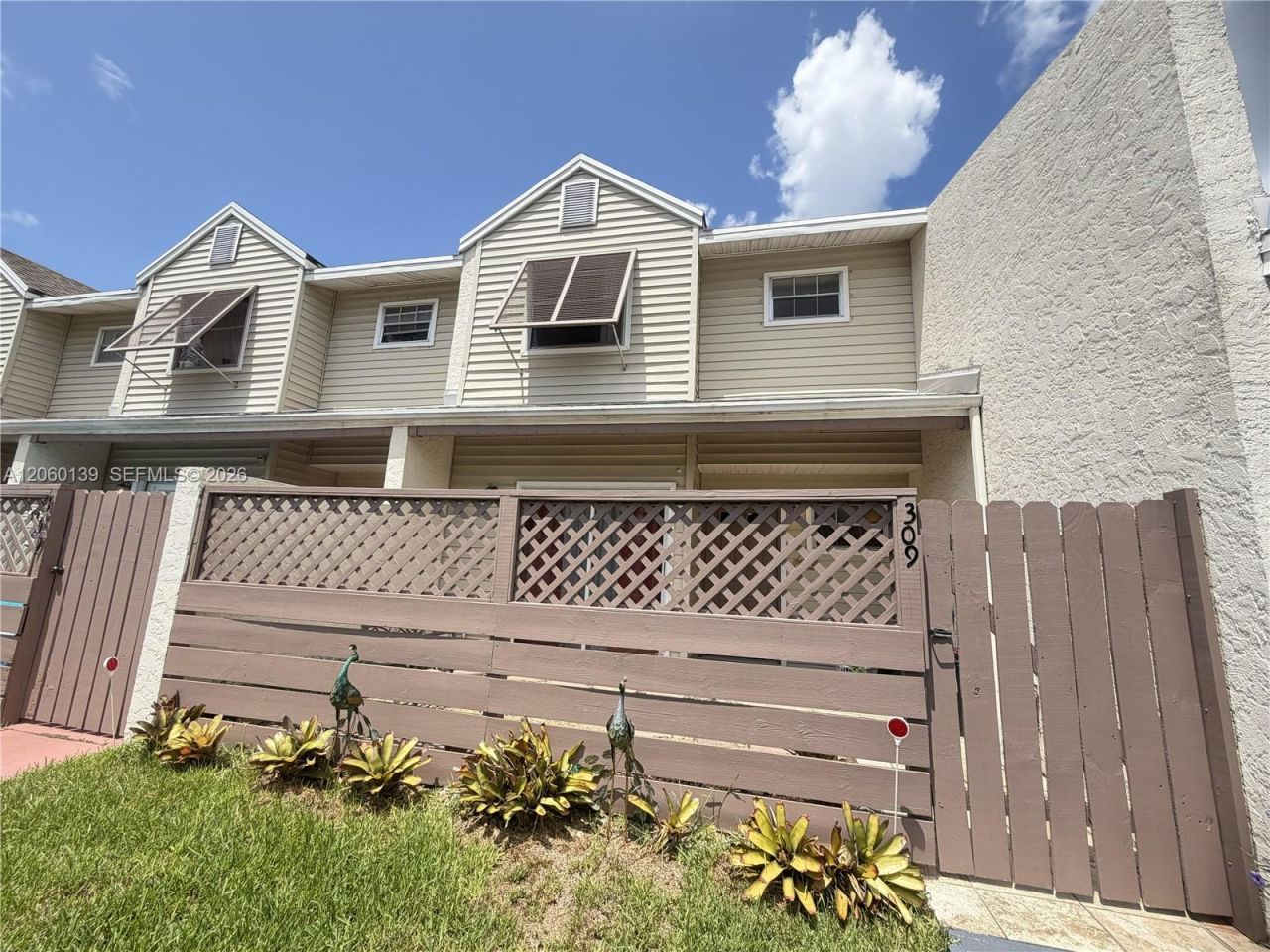 309 W Hemingway Cir, Margate, FL 33063 Photo