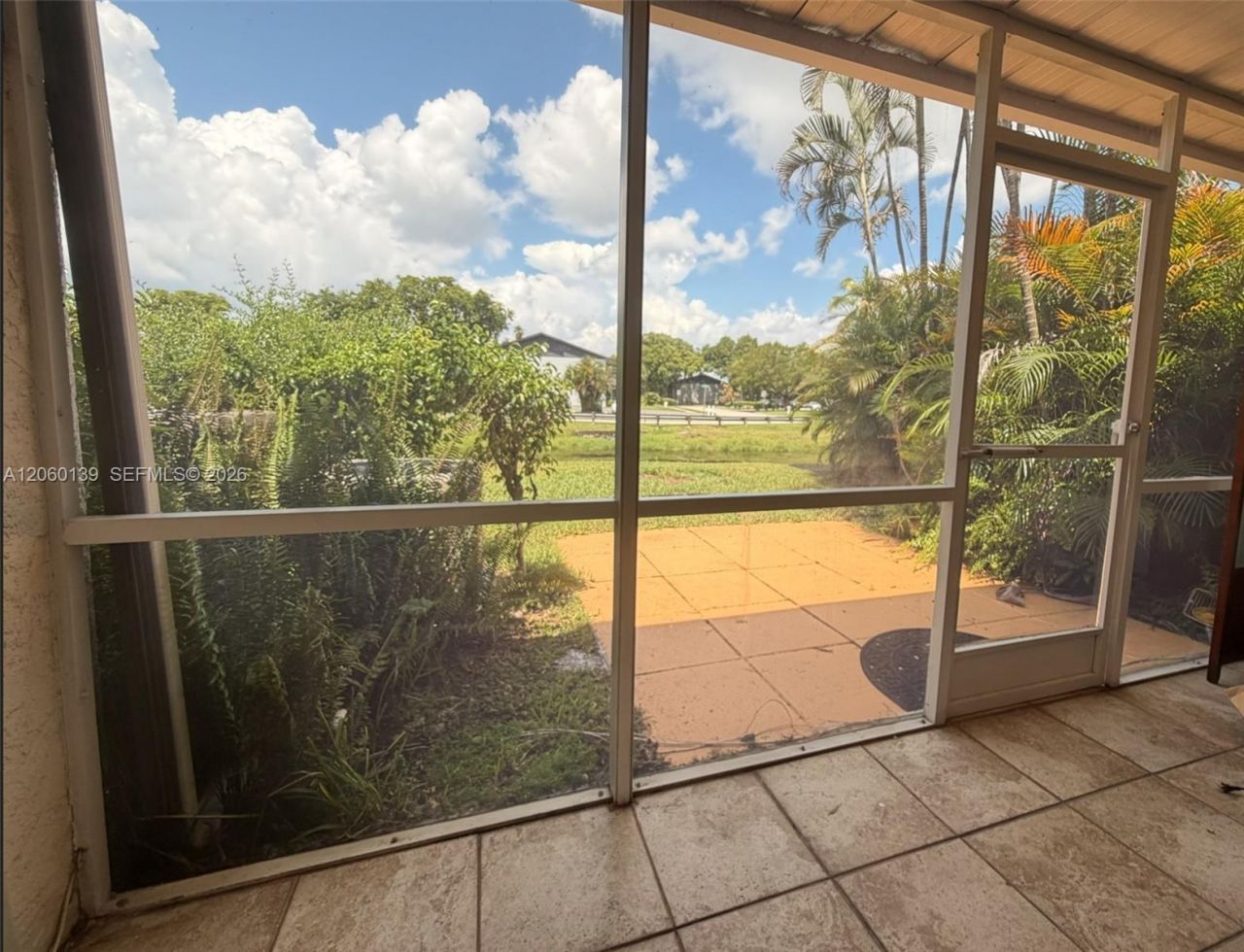 309 W Hemingway Cir, Margate, FL 33063 Photo