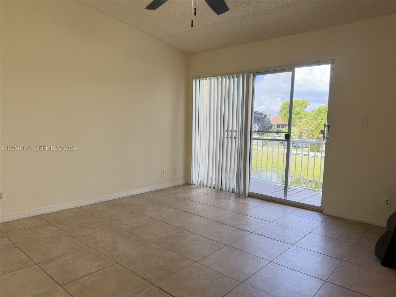 309 W Hemingway Cir, Margate, FL 33063 Photo