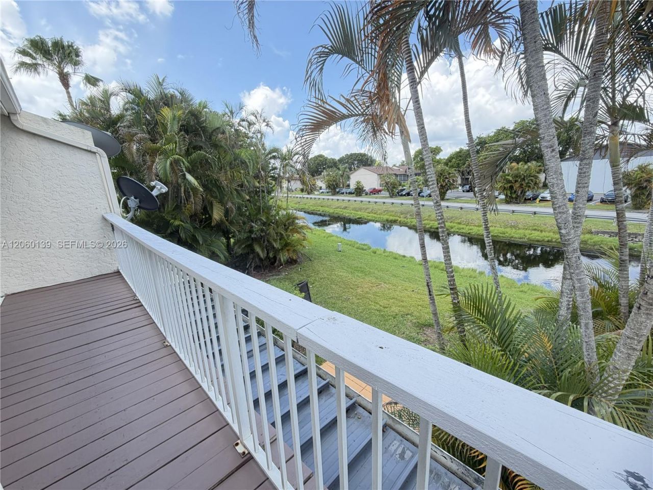 309 W Hemingway Cir, Margate, FL 33063 Photo