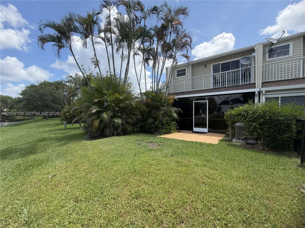 309 W Hemingway Cir, Margate, FL 33063 Photo