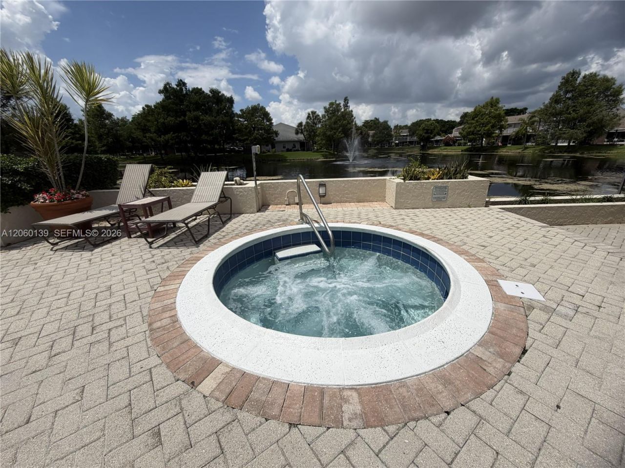 309 W Hemingway Cir, Margate, FL 33063 Photo