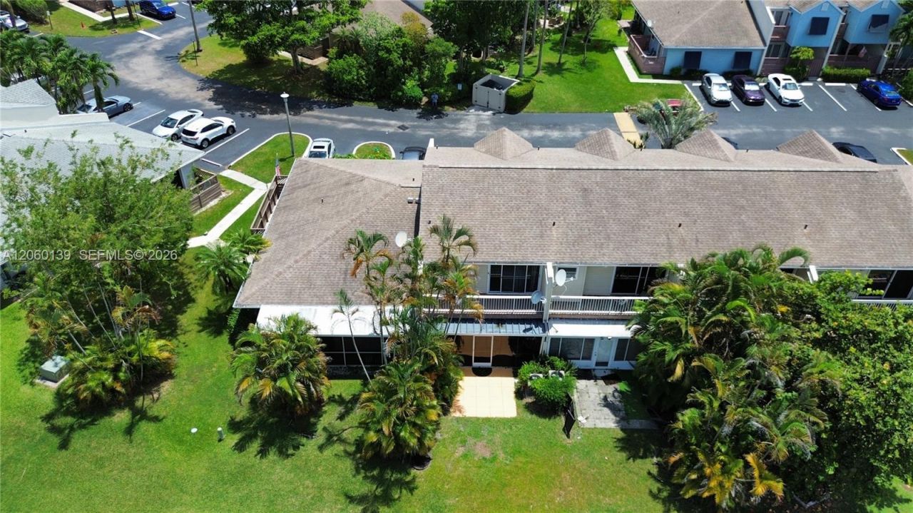 309 W Hemingway Cir, Margate, FL 33063 Photo