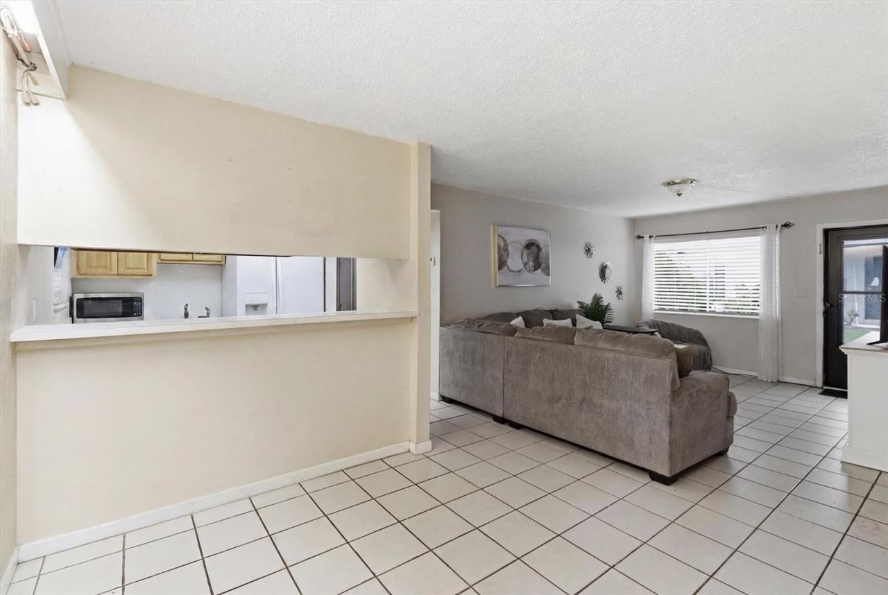 931 W Oak Ridge Road , Unit B, Orlando, FL 32809 Photo