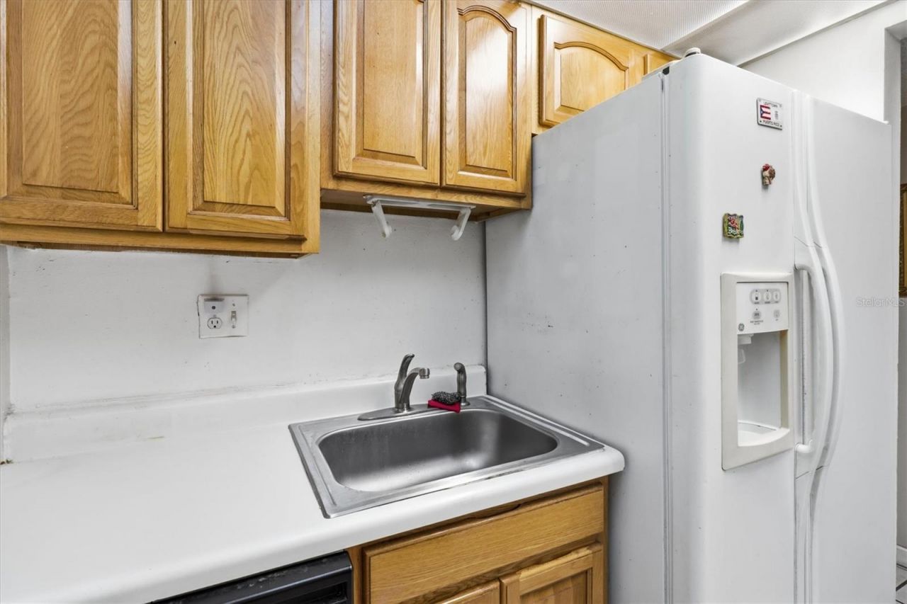 931 W Oak Ridge Road , Unit B, Orlando, FL 32809 Photo