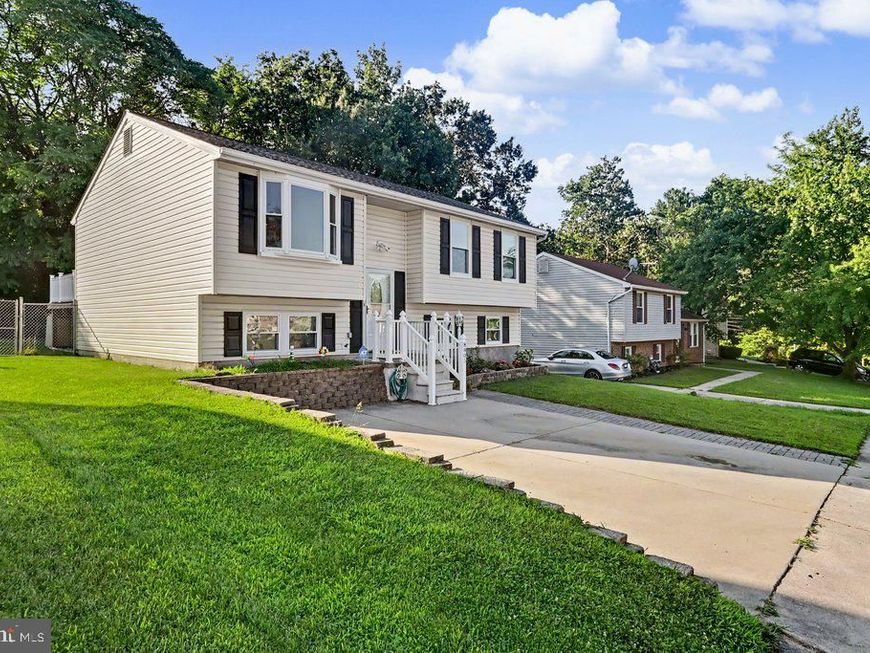 8805 Golden Tree Lane, Baltimore, MD 21221 Main Photo
