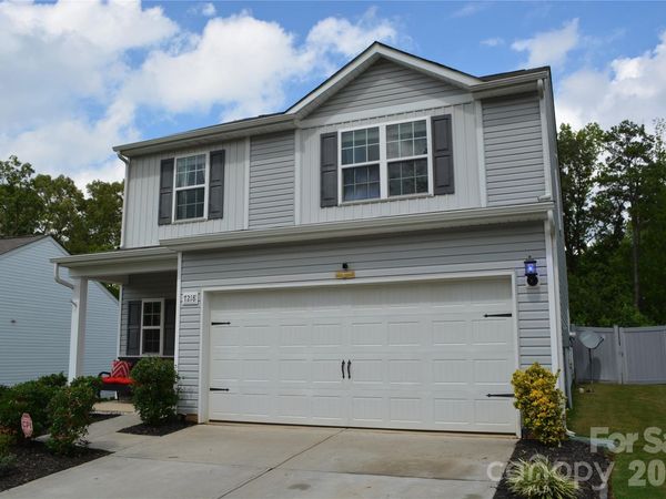7218 Cuddington Drive, Charlotte, NC 28215