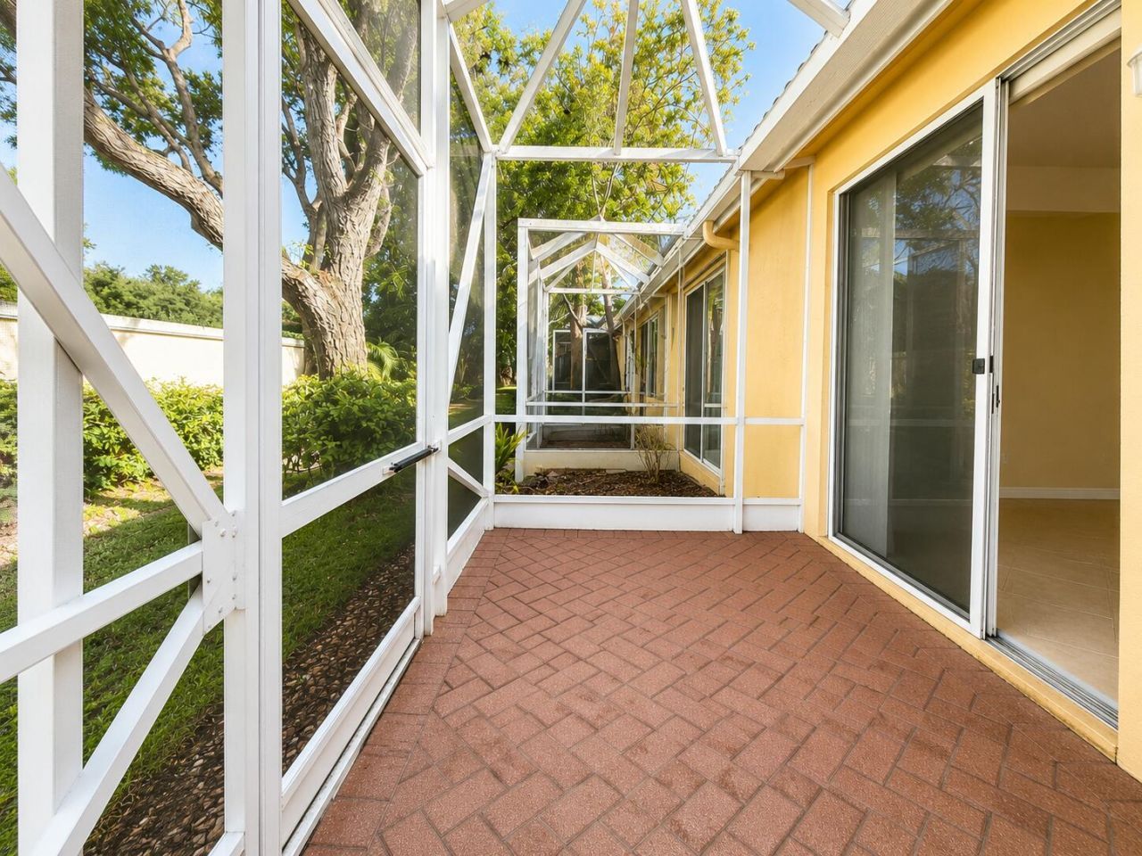 12598 Crystal Pointe Drive, Unit B, Boynton Beach, FL 33437 Photo
