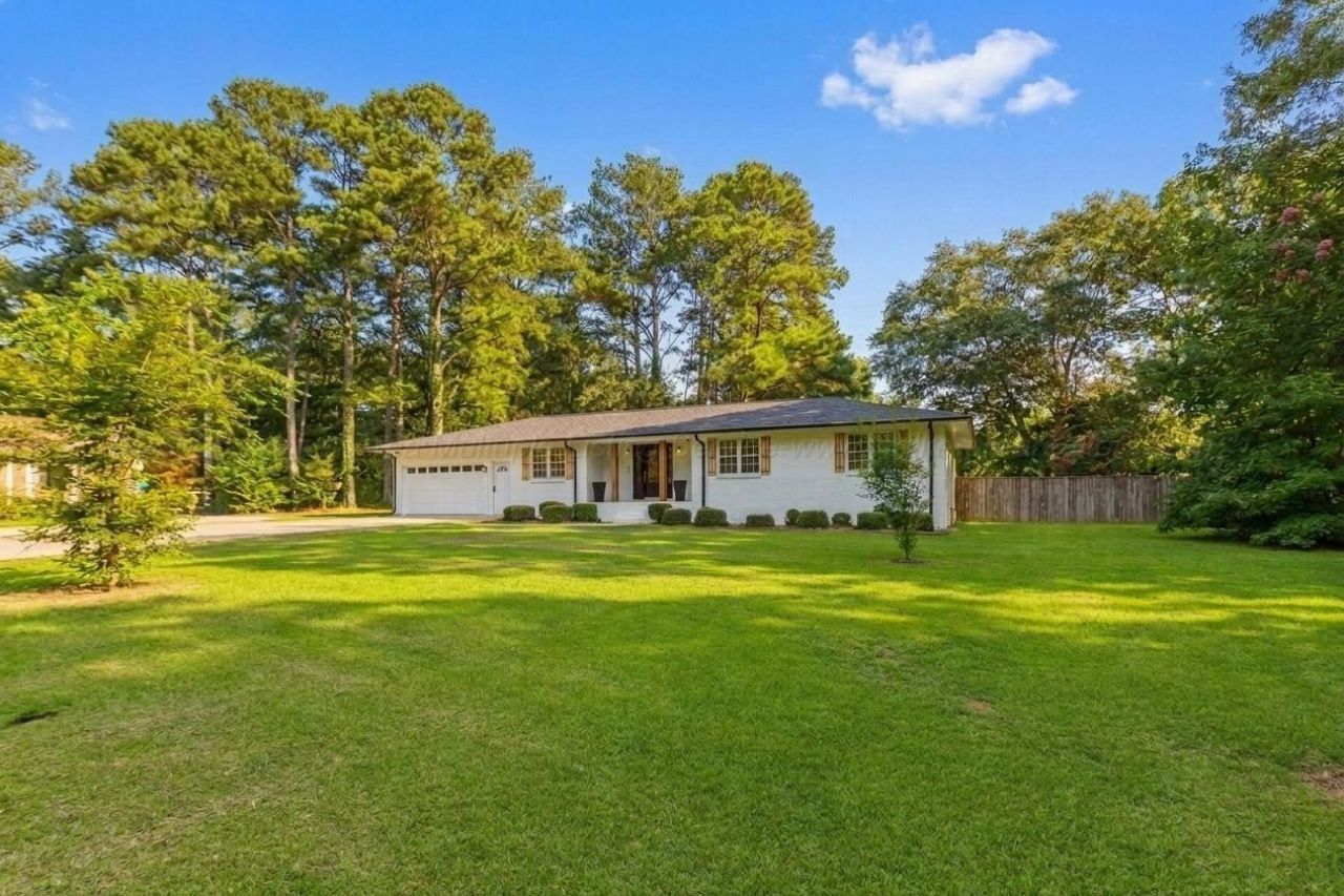 301 Cherokee Cir, Jasper, AL 35501 Main Photo
