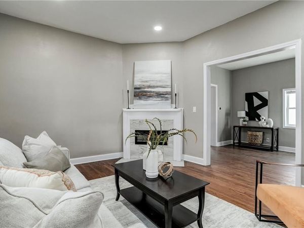 3139 Mcgee Street, Kansas City, MO 64111