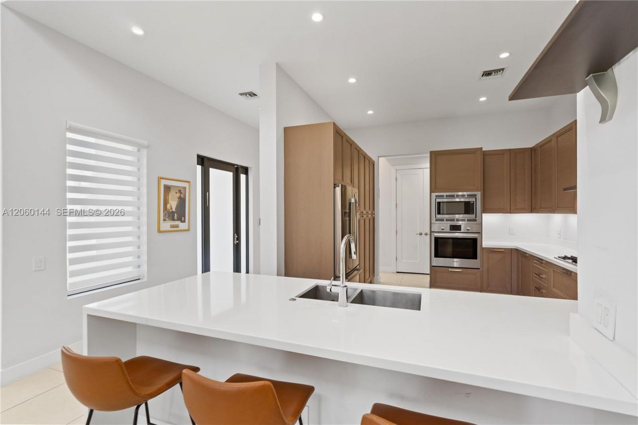 3472 Emerson Ln, Unit 00, Hollywood, FL 33312 Photo