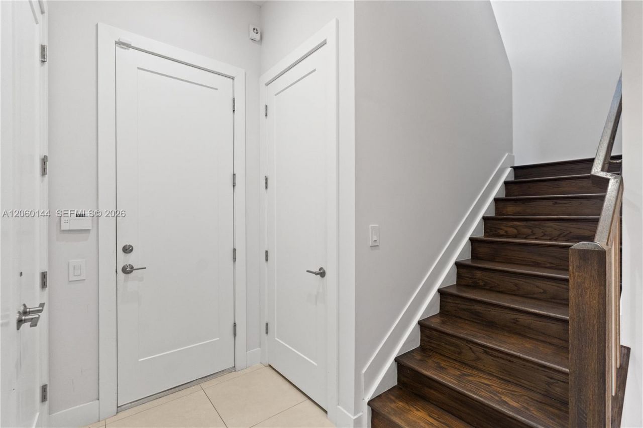 3472 Emerson Ln, Unit 00, Hollywood, FL 33312 Photo