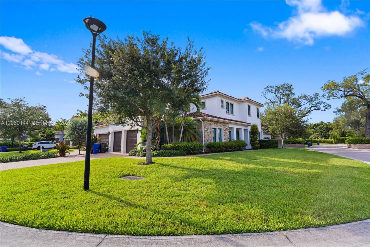 3472 Emerson Ln, Unit 00, Hollywood, FL 33312 Photo
