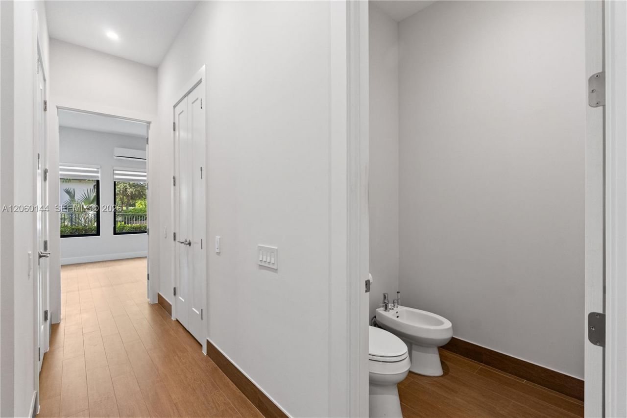 3472 Emerson Ln, Unit 00, Hollywood, FL 33312 Photo
