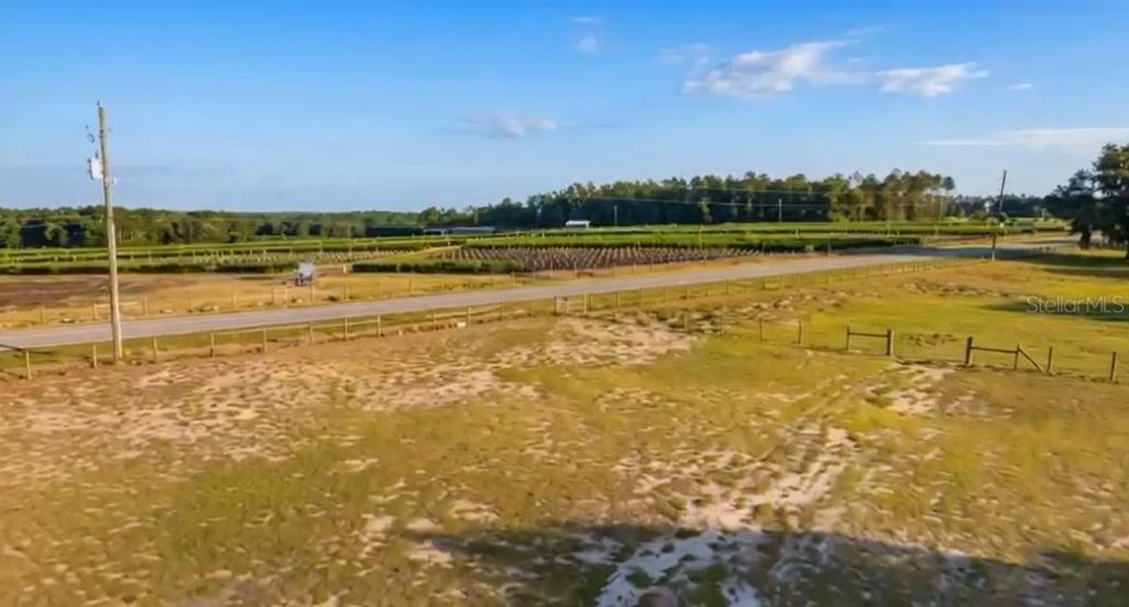 24920 SE Highway 450, Umatilla, FL 32784 Photo