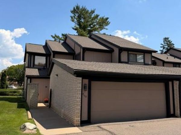 5112 Rock Run Street, West Bloomfield Twp, MI 48322