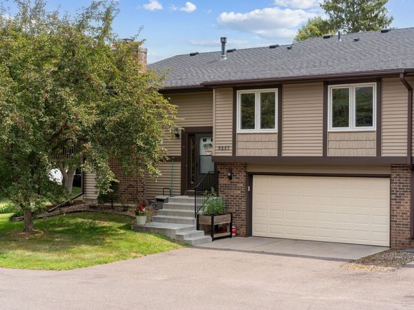 9257 Dartford Road, Woodbury, MN 55125