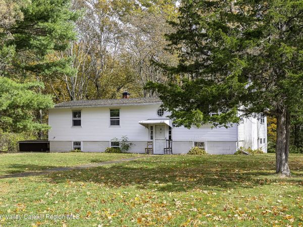 82 Lake Road Road, Pine Plains, NY 12567