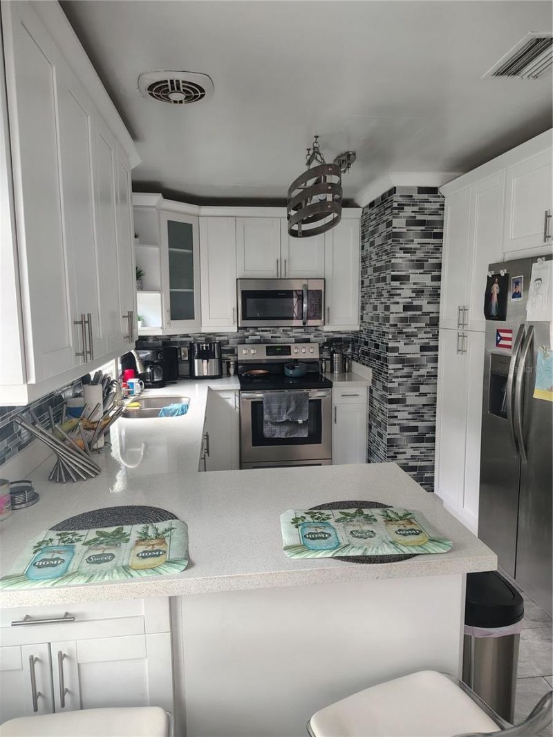 607 Oak Ridge Drive, Brandon, FL 33510 Photo