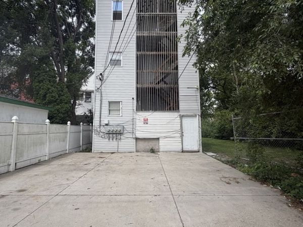 8835 S Commercial Avenue , Unit 1, Chicago, IL 60617
