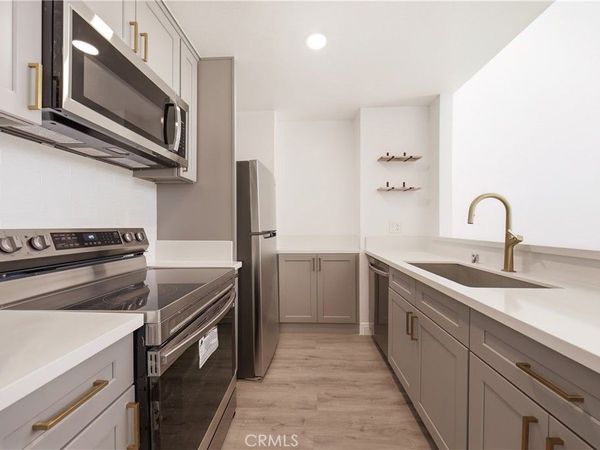 802 Coriander Drive, Unit B, Torrance, CA 90502