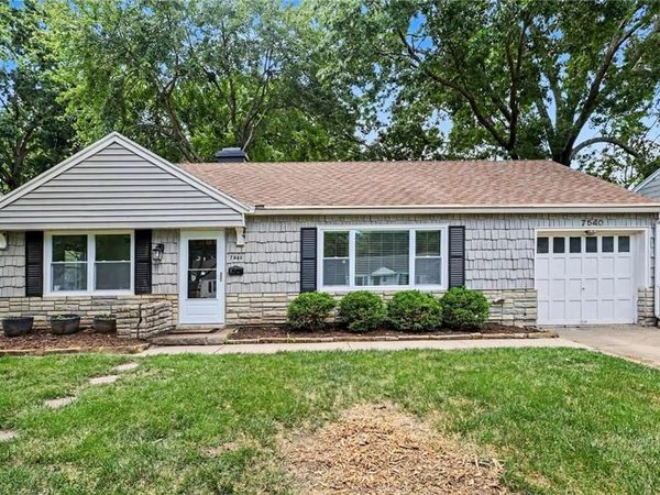 7540 Rainbow Drive, Prairie Village, KS 66208