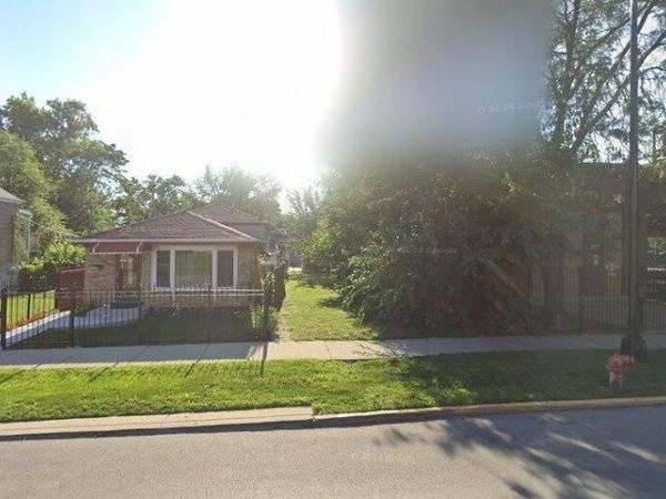6330 S Loomis Boulevard , Chicago, IL 60636