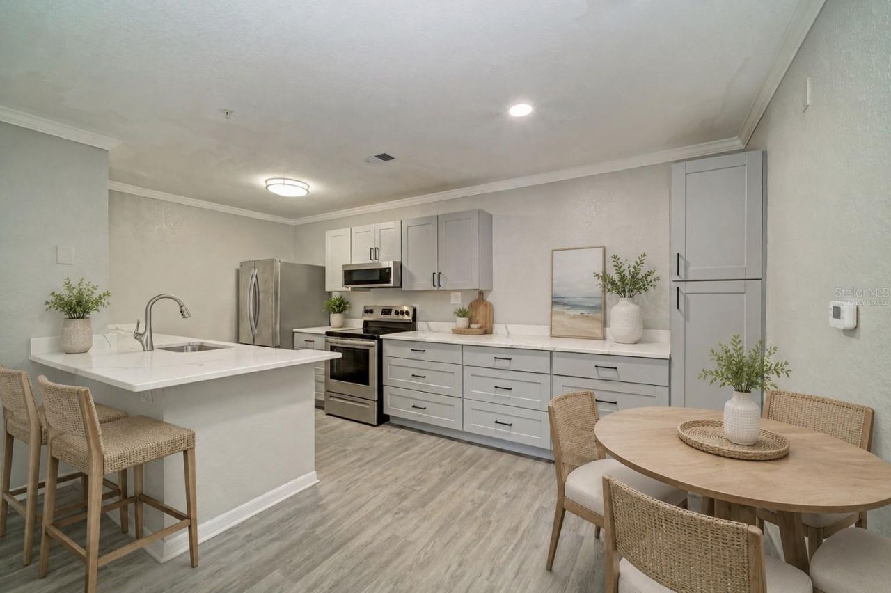 8932 Manor Loop , Unit 102, Bradenton, FL 34202 Photo