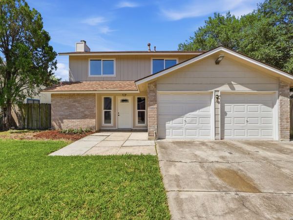 2818 Burning Rock, San Antonio, TX 78247