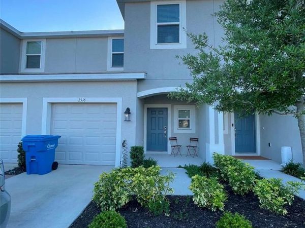 2516 PARAVANE WAY , WESLEY CHAPEL, FL 33543