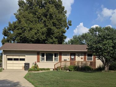 526 N Ohio Avenue, York, NE 68467