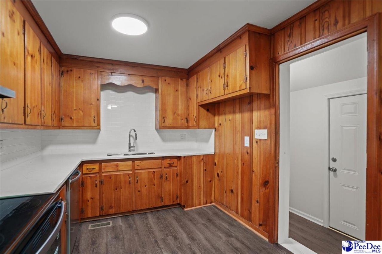 403 Diane Dr Photo 4