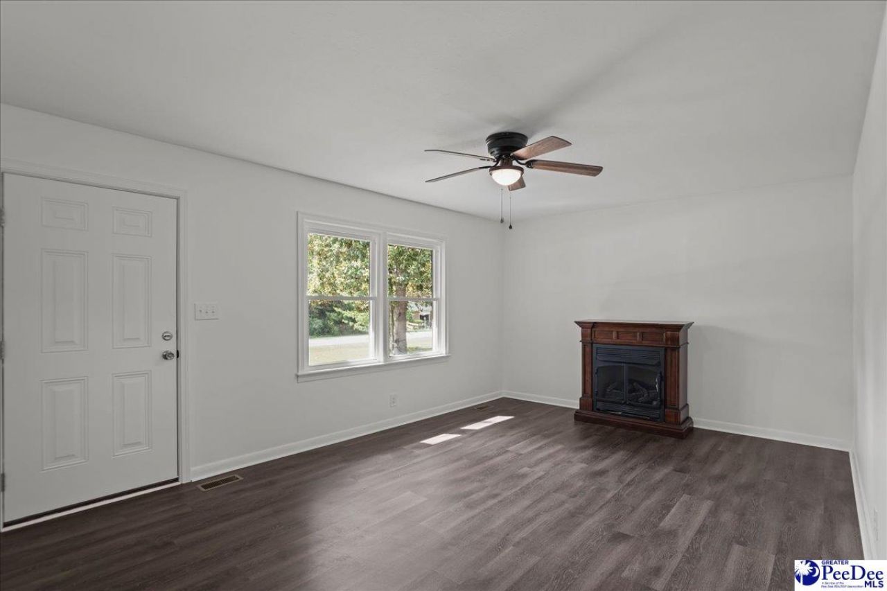 403 Diane Dr Photo 5