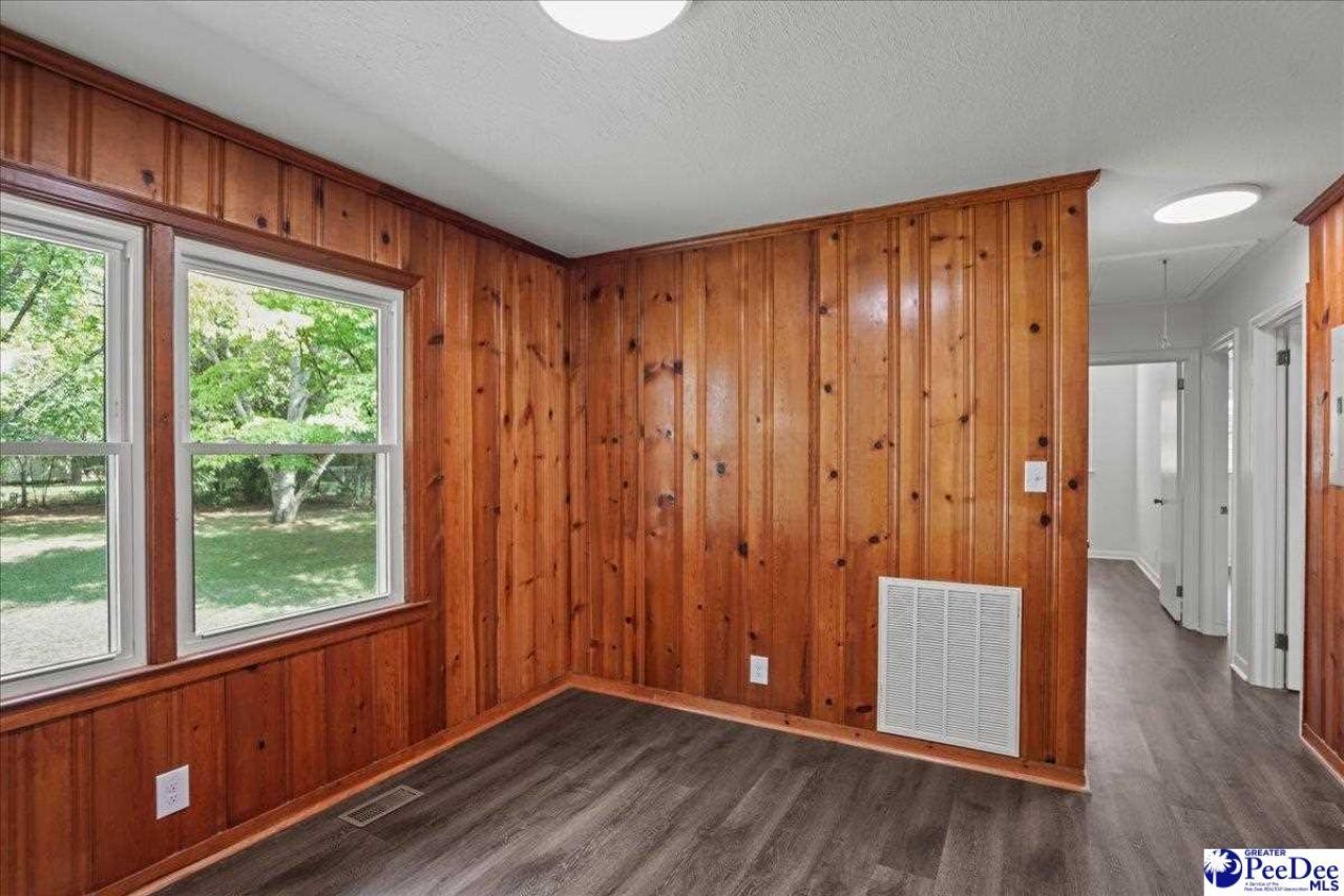 403 Diane Dr Photo 7