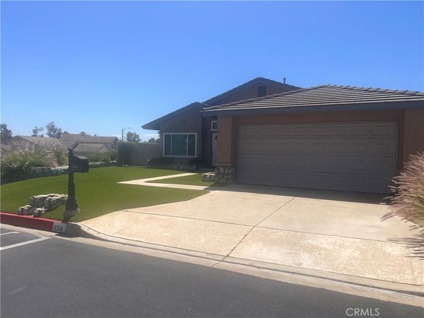 958 Falcon View, Upland, CA 91784