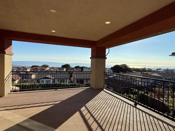 7 Stirling Way, Hayward, CA 94542